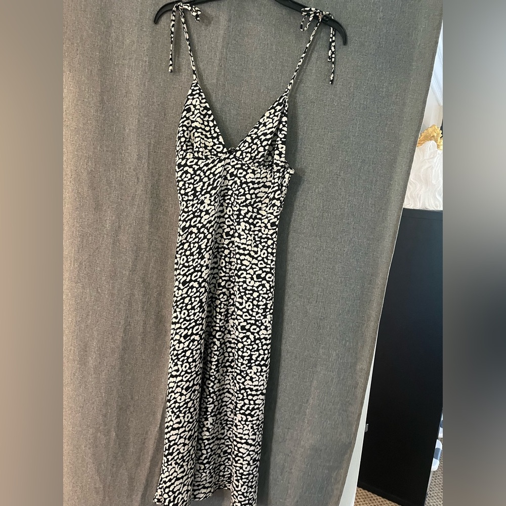 Black and White Patterned Women's Dress
